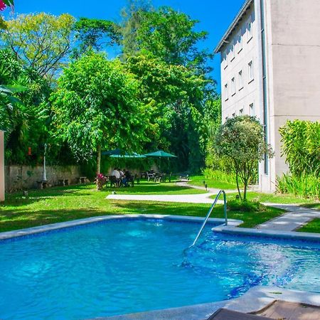 Hotel Gardenia Inn 圣萨尔瓦多 外观 照片