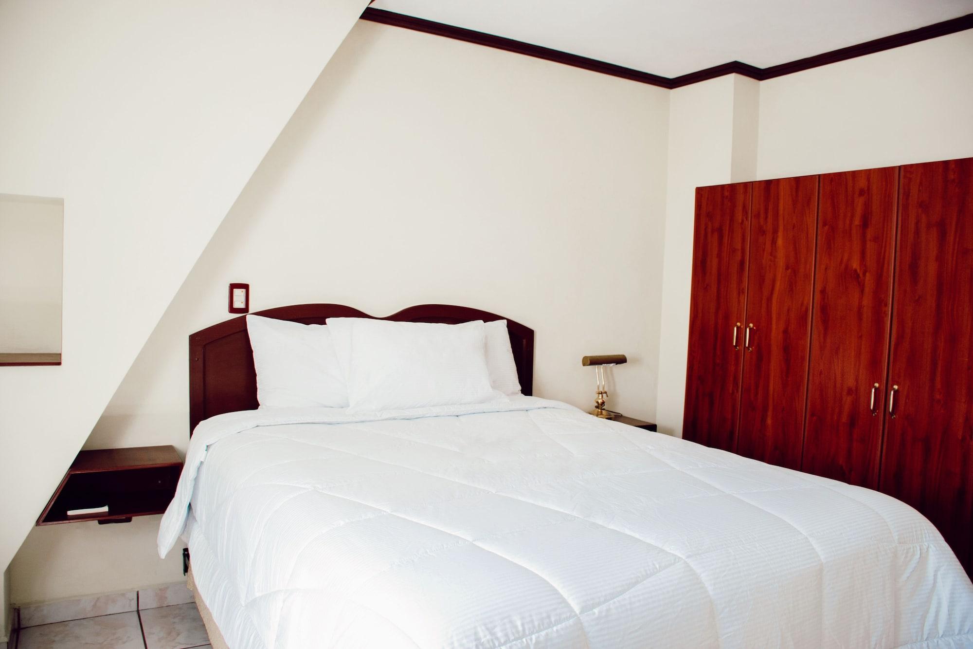 Hotel Gardenia Inn 圣萨尔瓦多 外观 照片