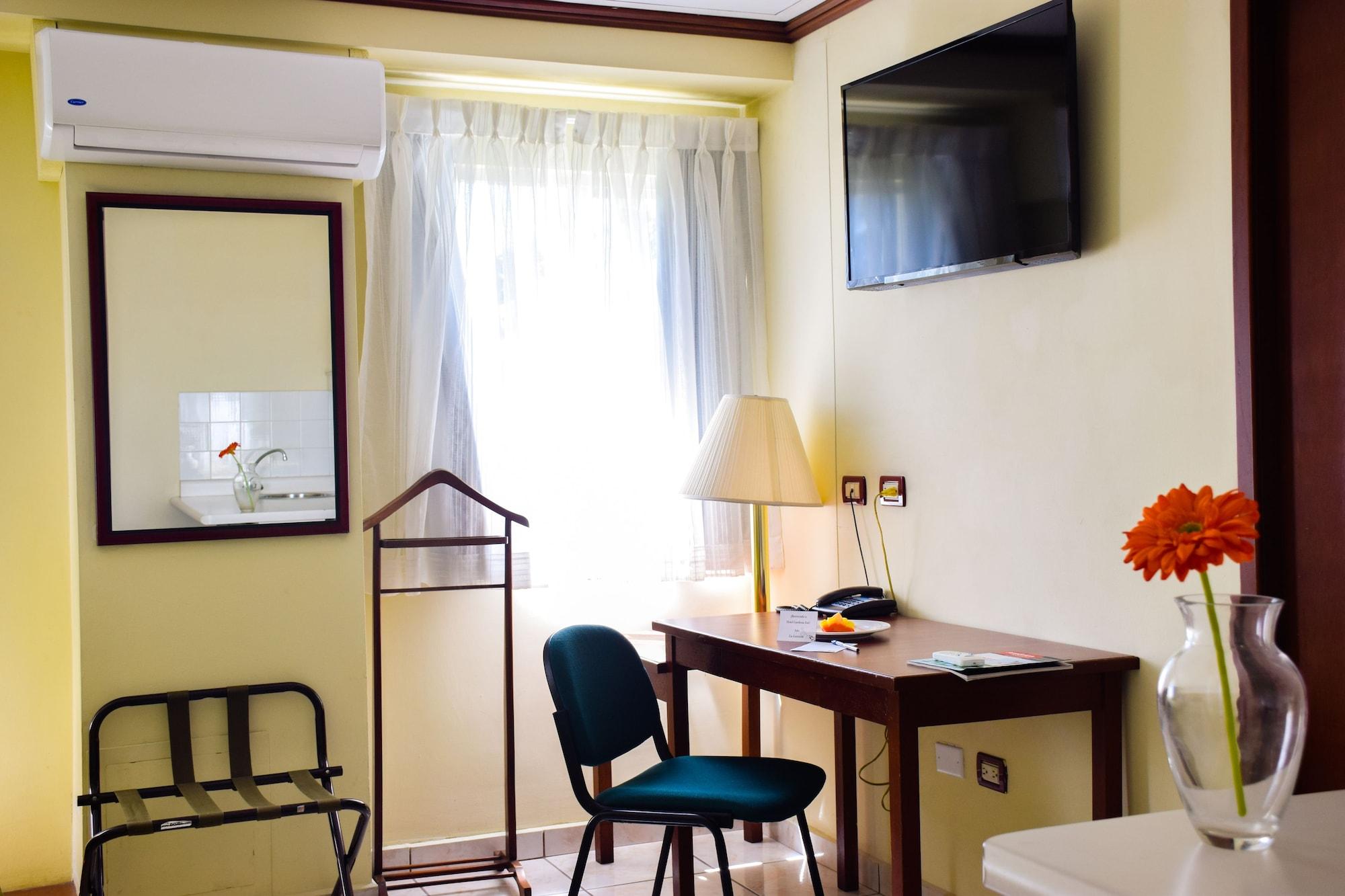 Hotel Gardenia Inn 圣萨尔瓦多 外观 照片