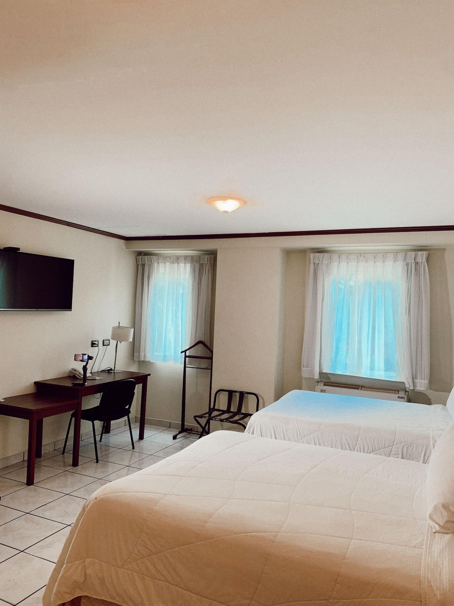Hotel Gardenia Inn 圣萨尔瓦多 外观 照片