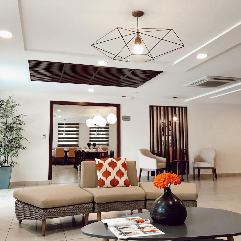 Hotel Gardenia Inn 圣萨尔瓦多 外观 照片