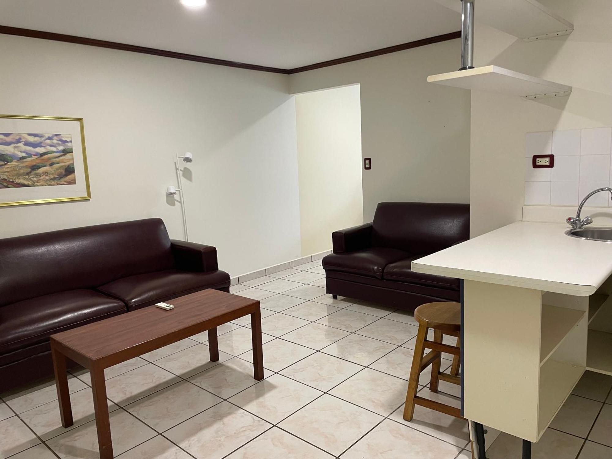 Hotel Gardenia Inn 圣萨尔瓦多 外观 照片