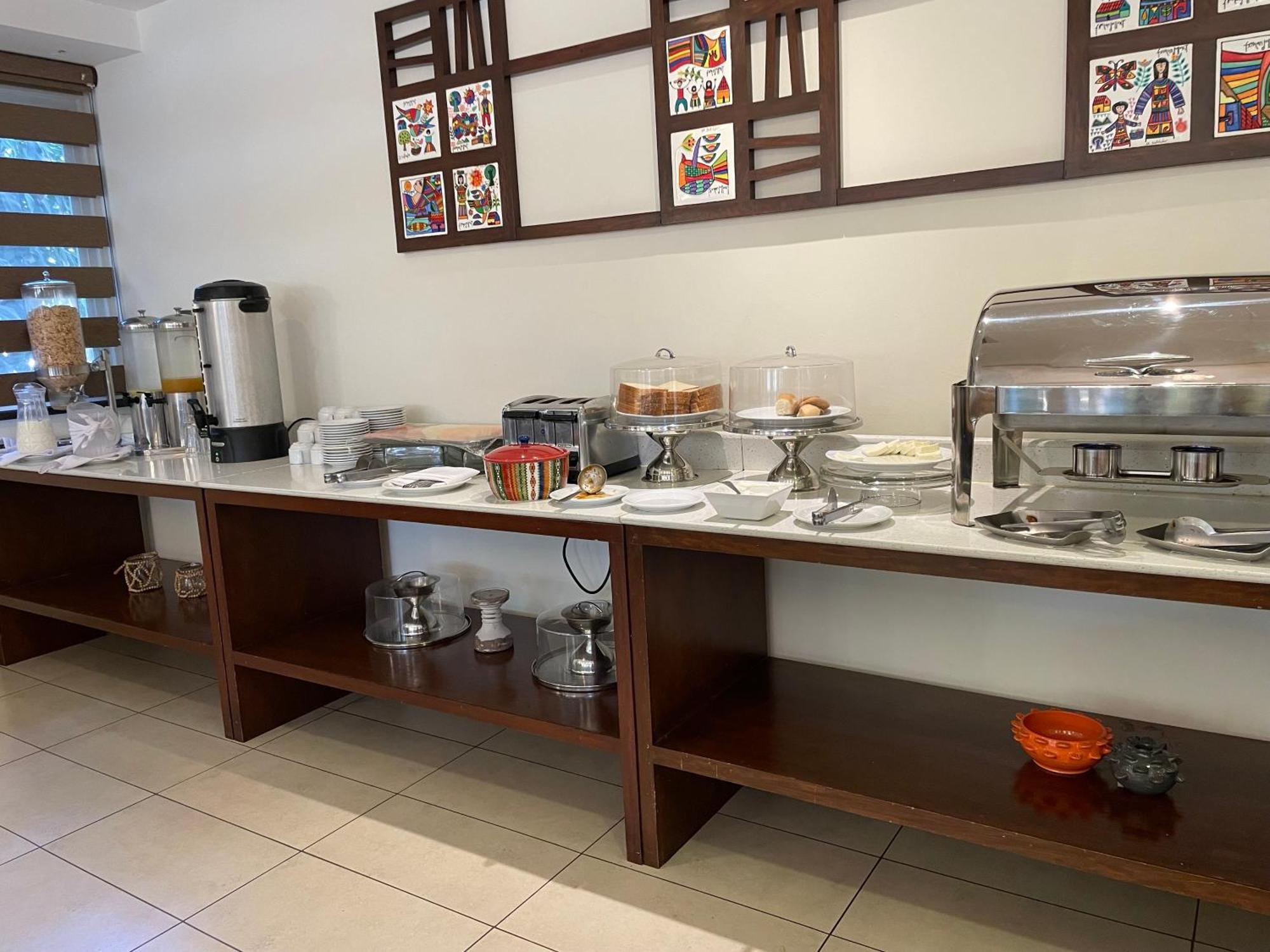 Hotel Gardenia Inn 圣萨尔瓦多 外观 照片