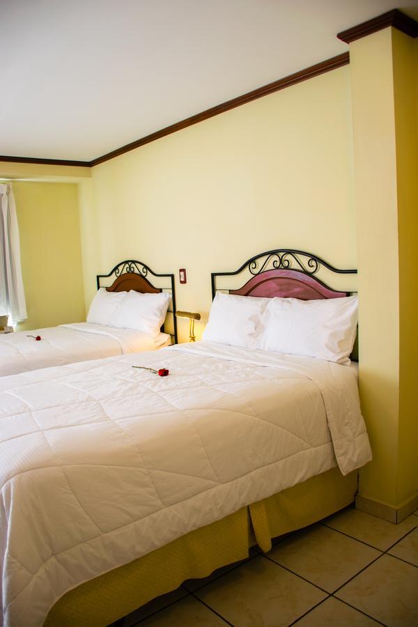 Hotel Gardenia Inn 圣萨尔瓦多 外观 照片
