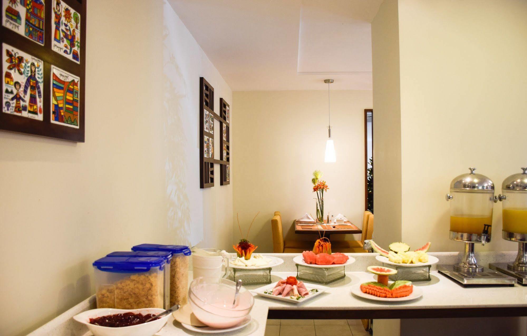 Hotel Gardenia Inn 圣萨尔瓦多 外观 照片