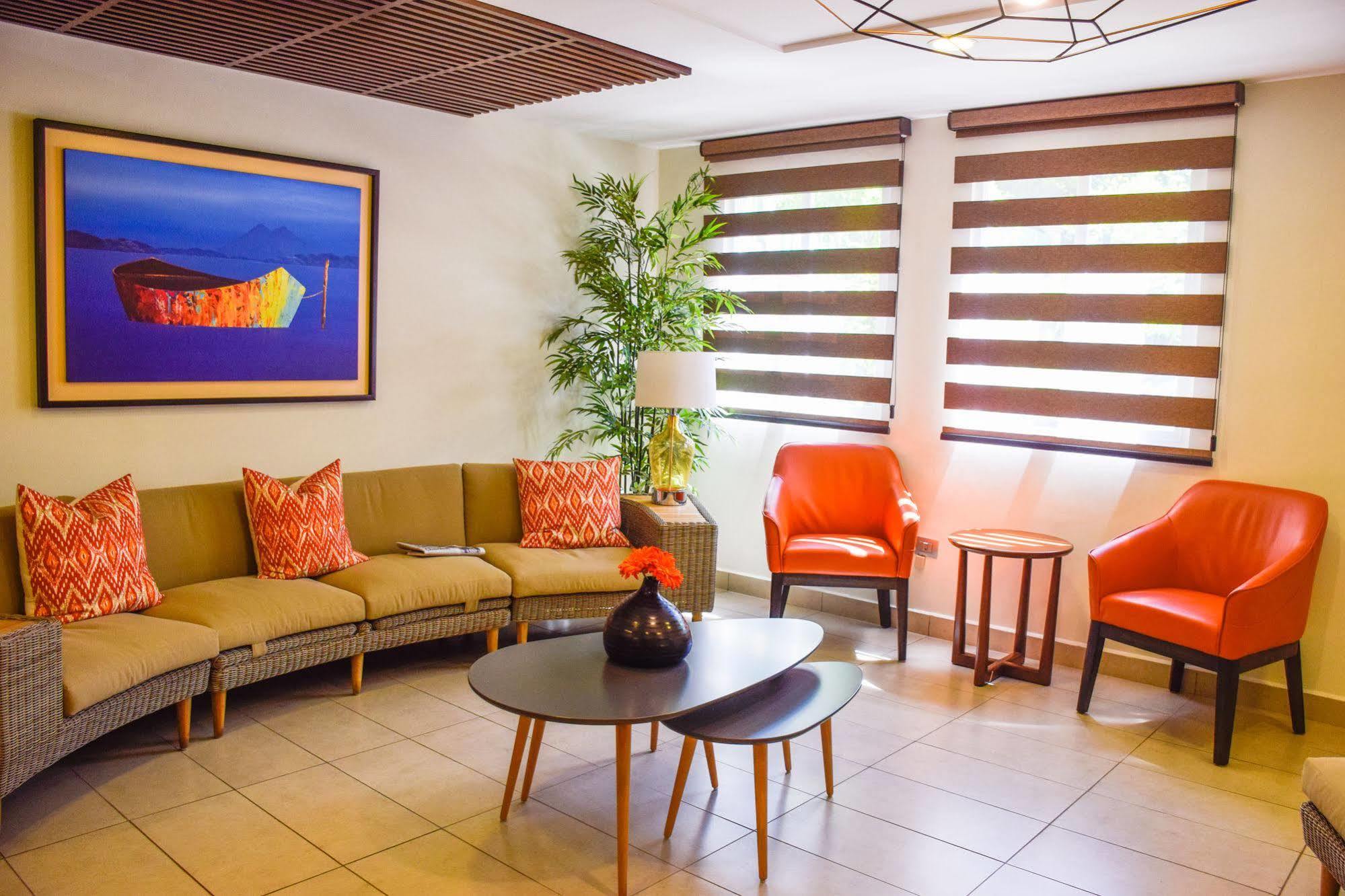 Hotel Gardenia Inn 圣萨尔瓦多 外观 照片