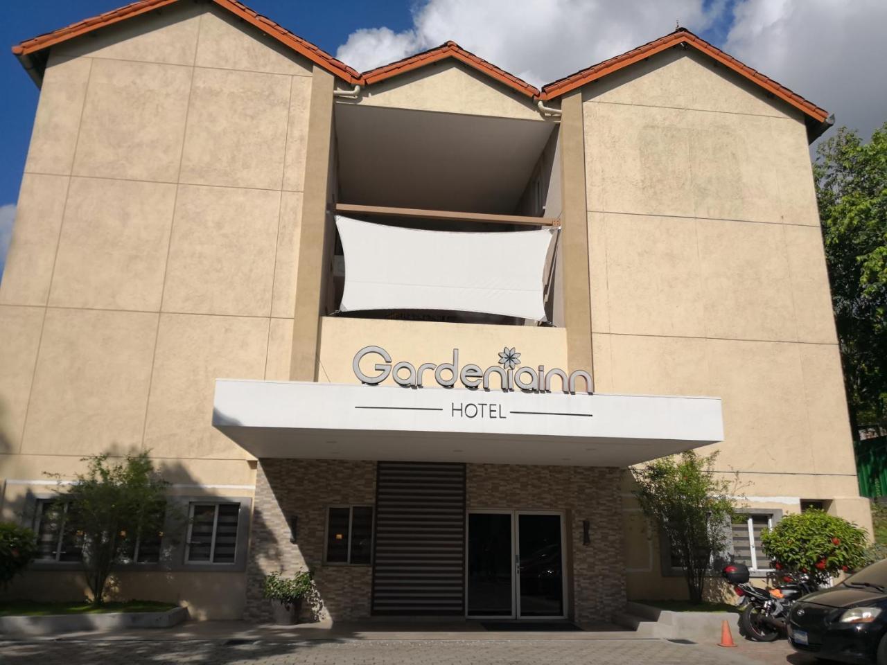 Hotel Gardenia Inn 圣萨尔瓦多 外观 照片