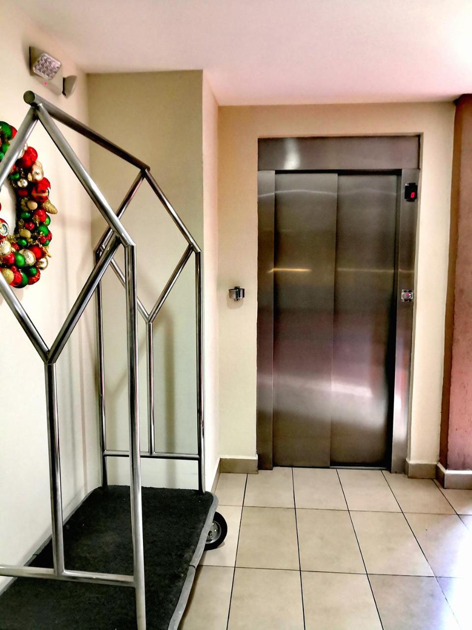 Hotel Gardenia Inn 圣萨尔瓦多 外观 照片