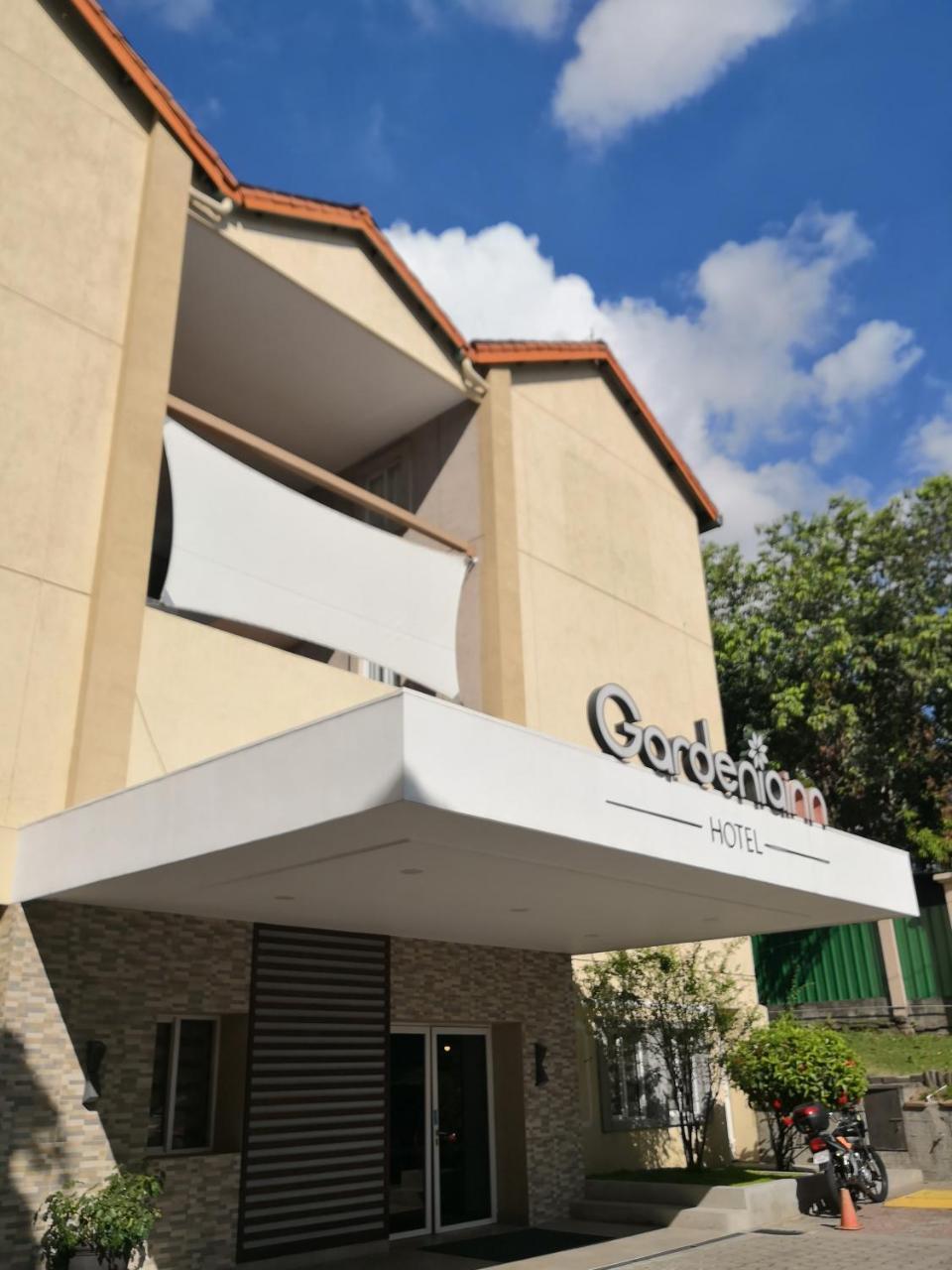 Hotel Gardenia Inn 圣萨尔瓦多 外观 照片