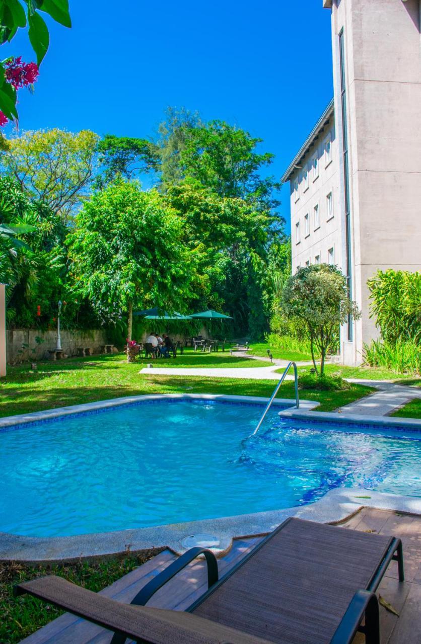 Hotel Gardenia Inn 圣萨尔瓦多 外观 照片