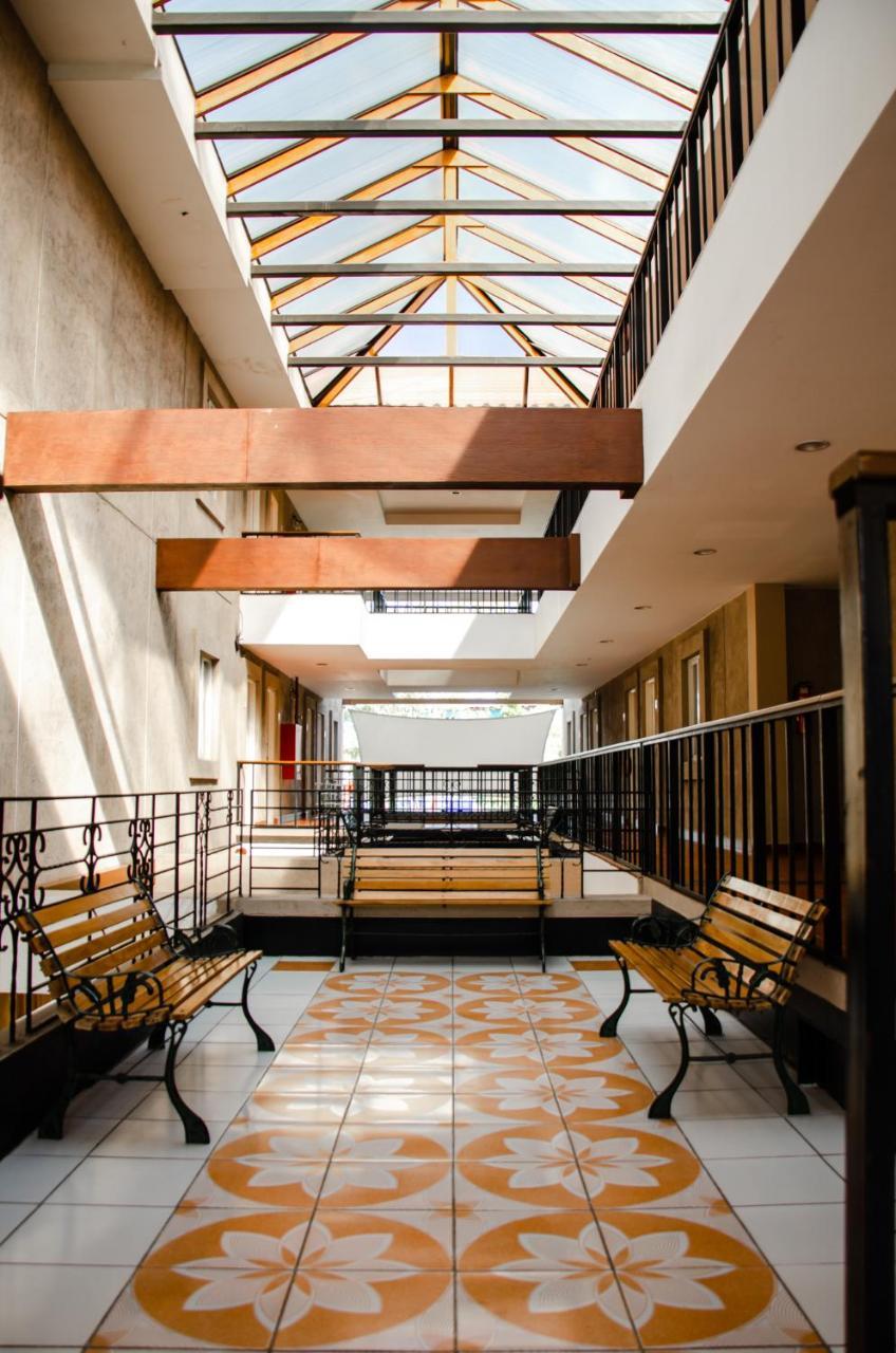 Hotel Gardenia Inn 圣萨尔瓦多 外观 照片