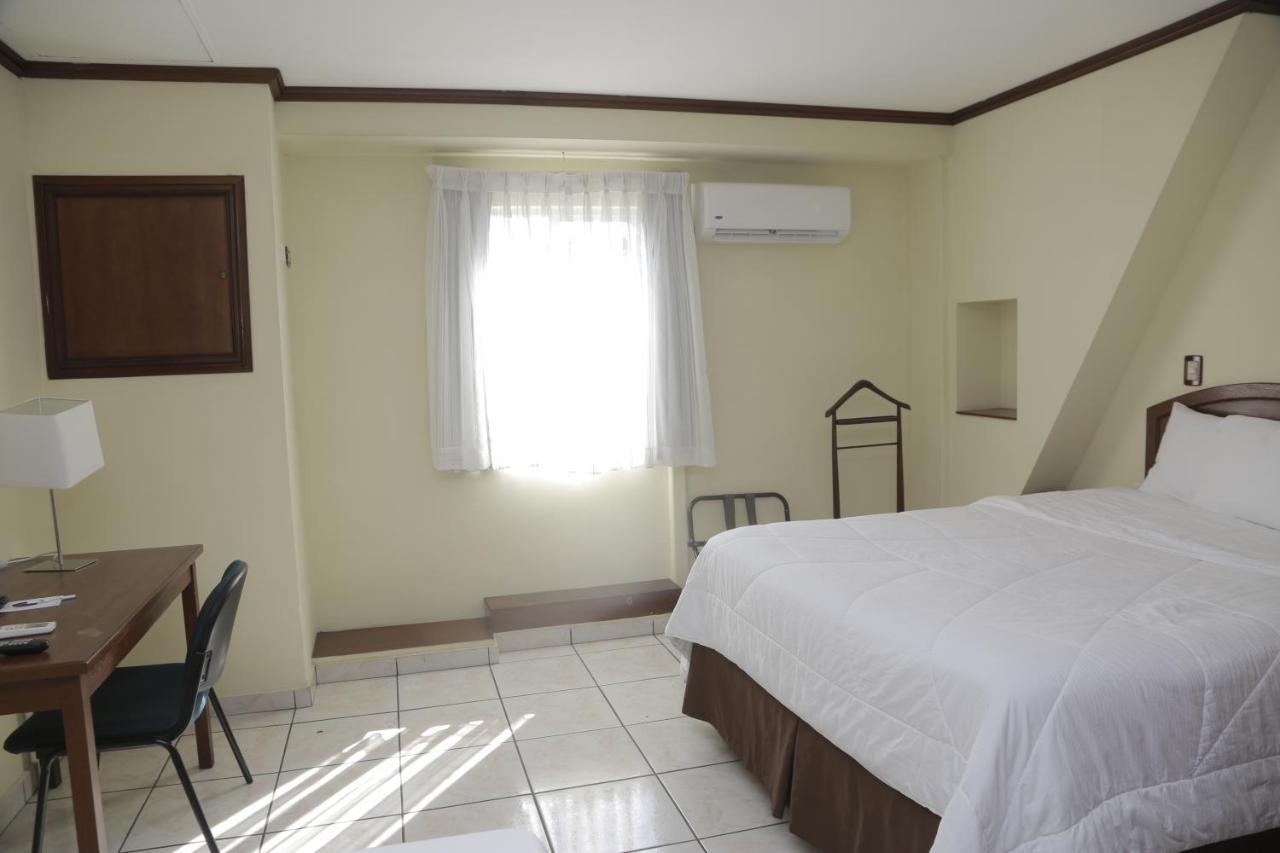 Hotel Gardenia Inn 圣萨尔瓦多 外观 照片