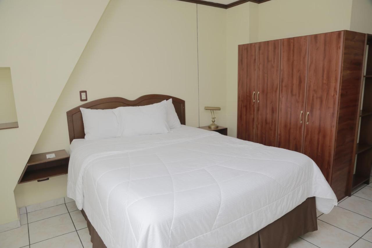 Hotel Gardenia Inn 圣萨尔瓦多 外观 照片